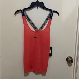 Nike tank top size small